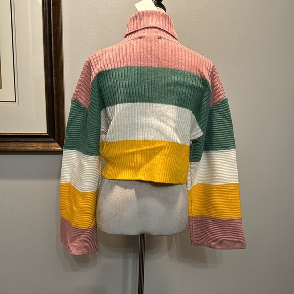 Awoo stripped ribbed cropped turtleneck NWT M - Picture 4 of 10